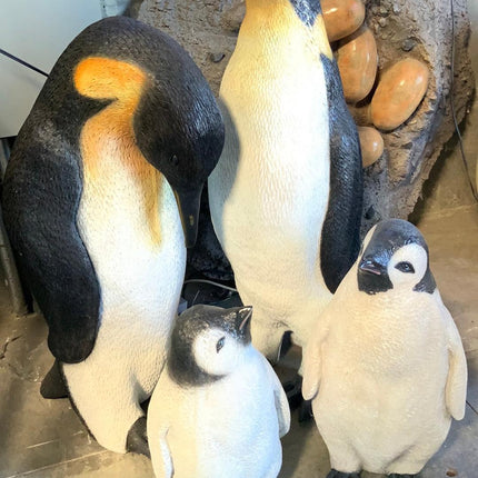 Penguin Family Statue - LM Treasures 