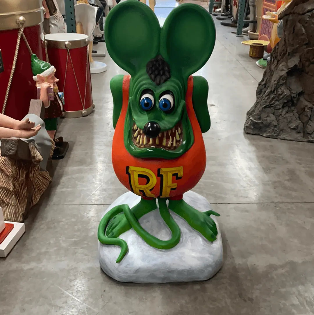 Green Rat Over Sized Retro Roadside Statue Decor Prop – LM Treasures Green Rat Over Sized Retro Roadside Statue Decor Prop – LM Treasures