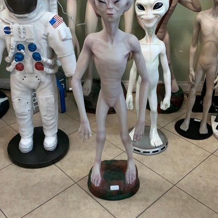Alien Encounter Life Size Statue - LM Treasures 