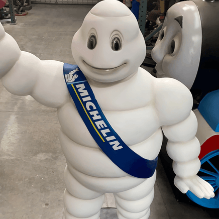 Tire Man Waving Small Statue - LM Treasures 