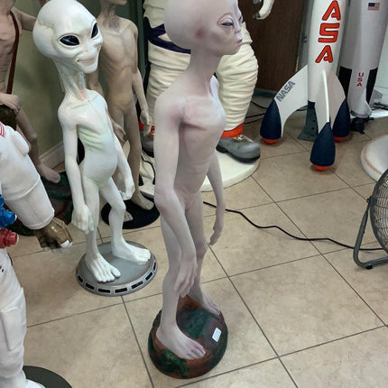 Alien Encounter Life Size Statue - LM Treasures 