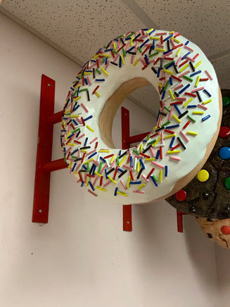 Hanging White Donut Over Sized Statue - LM Treasures 