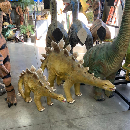 Medium Stegosaurus Dinosaur Statue - LM Treasures 