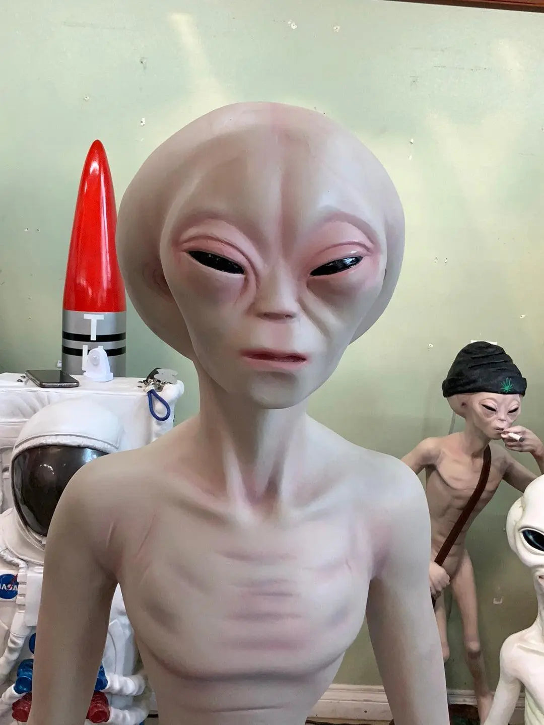 Large Alien Figure Large Alien Encounter Life Size Statue| LM Treasures – LM Treasures