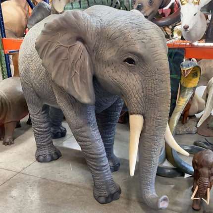 Elephant Statue - LM Treasures 
