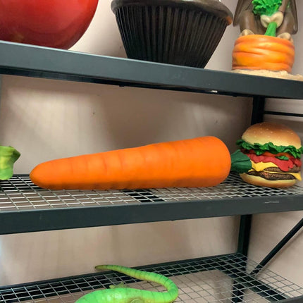 Carrot Over Sized Vegetable Statue - LM Treasures 