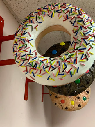 Hanging White Donut Over Sized Statue - LM Treasures 