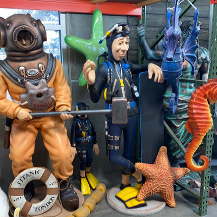 Comic Starfish Bubbles Statue - LM Treasures 