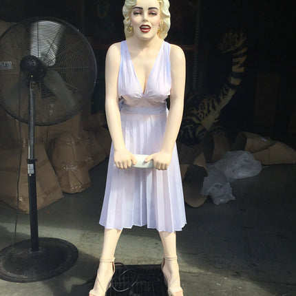 Actress With Fan Life Size Statue - LM Treasures 