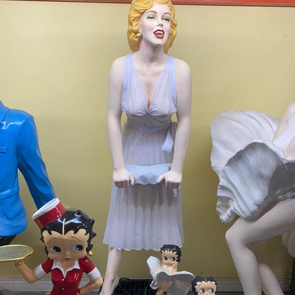Actress With Fan Life Size Statue - LM Treasures 