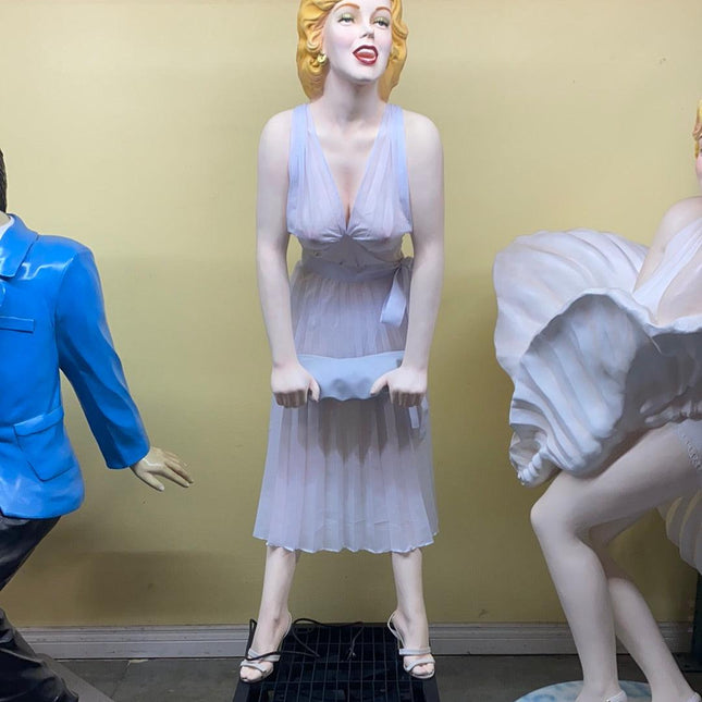 Actress With Fan Life Size Statue - LM Treasures 