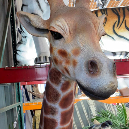 Giraffe Life Size Statue - LM Treasures 