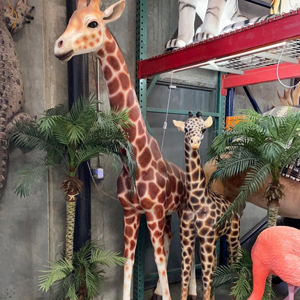 Giraffe Life Size Statue - LM Treasures 