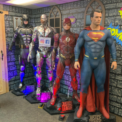 Batman from Justice League - Life Size Statue (Tactical Suit) - LM Treasures 