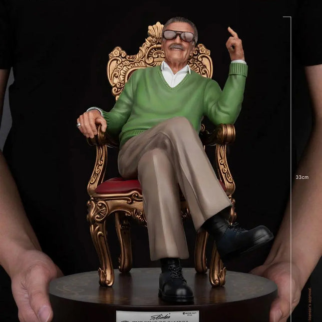 Stan Lee: The King Of Cameos Master Craft Table Top Statue - LM Treasures 