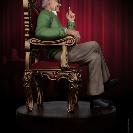 Stan Lee: The King Of Cameos Master Craft Table Top Statue - LM Treasures 